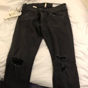 NWT!! Rag & bone distressed grey skinny jeans